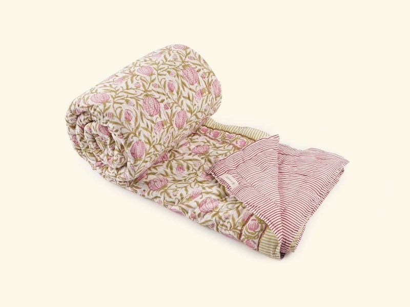 Unisex Quilt - Pomegranate  , made of soft cotton for 